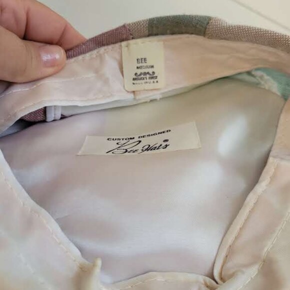 Vintage Gentleman's Ivy Cap in Light Pastel Colors - Picture 5 of 5